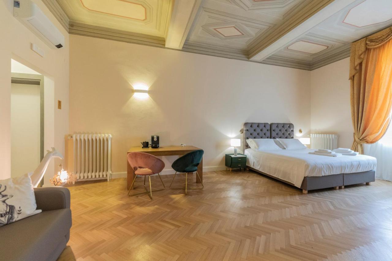 Aldrovandi Luxury Suites And Apartment Bologna Kültér fotó