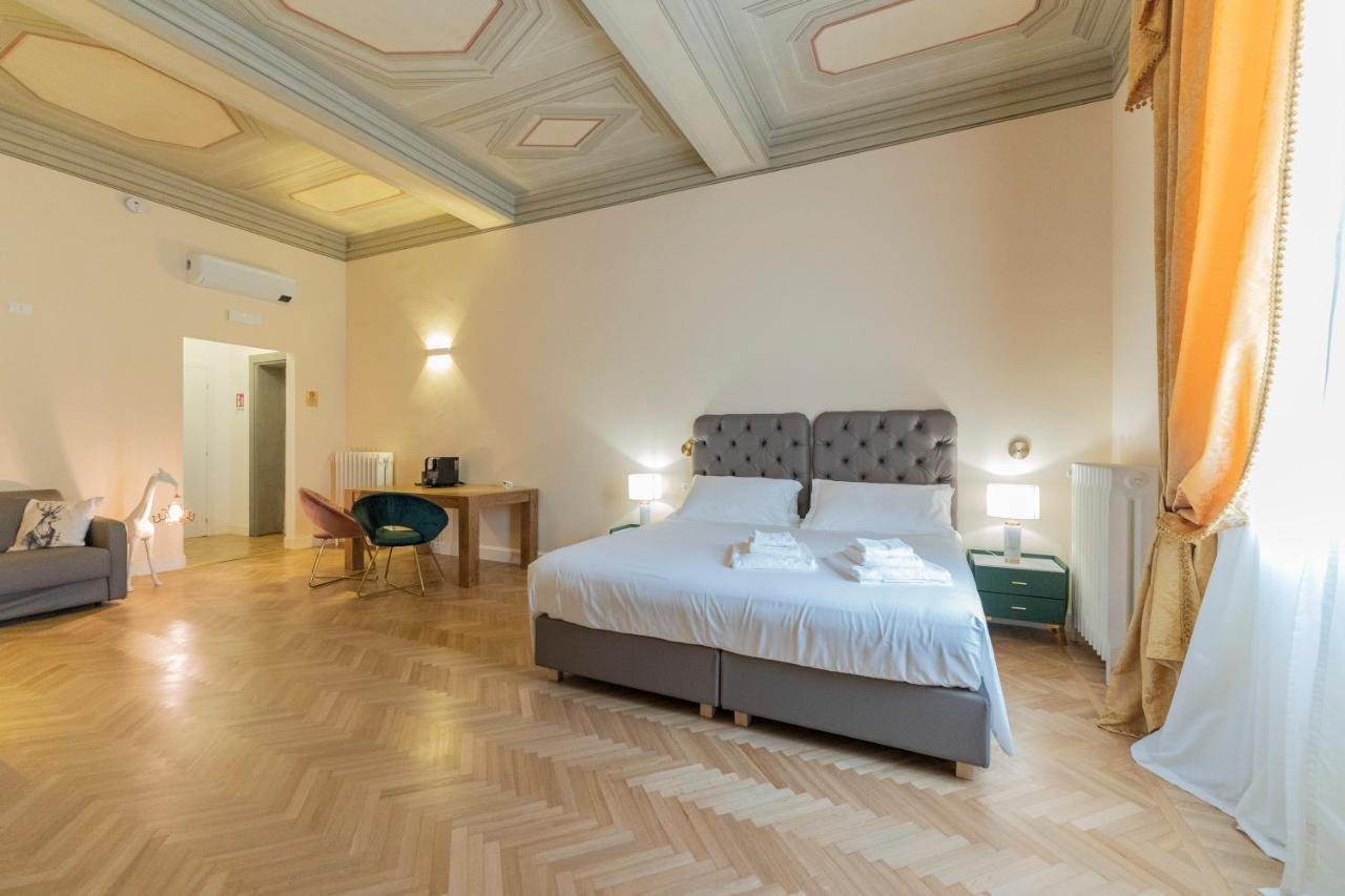 Aldrovandi Luxury Suites And Apartment Bologna Kültér fotó