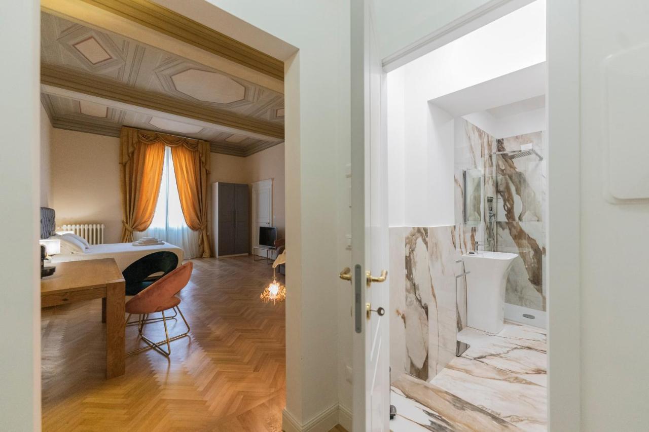 Aldrovandi Luxury Suites And Apartment Bologna Kültér fotó