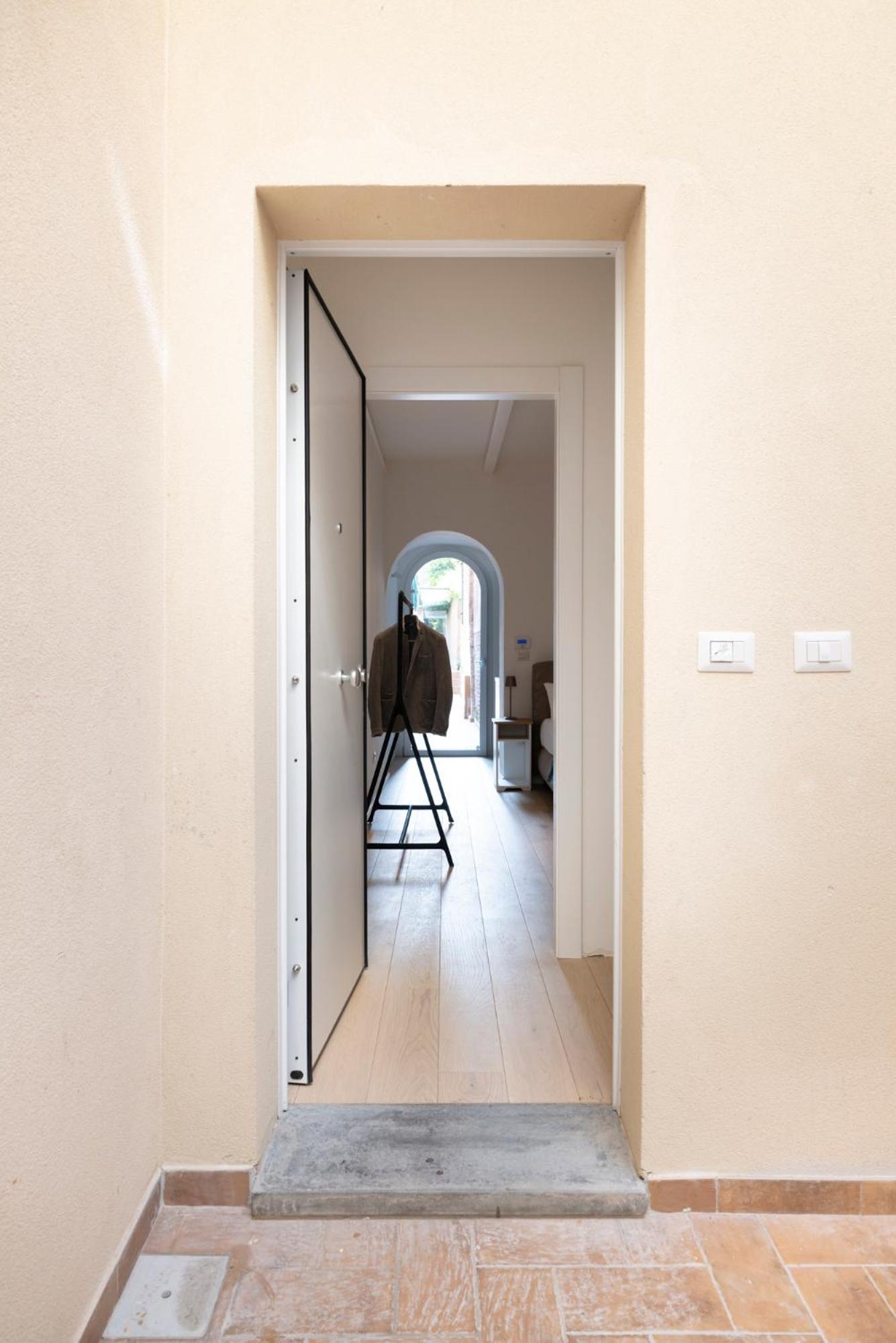 Aldrovandi Luxury Suites And Apartment Bologna Kültér fotó