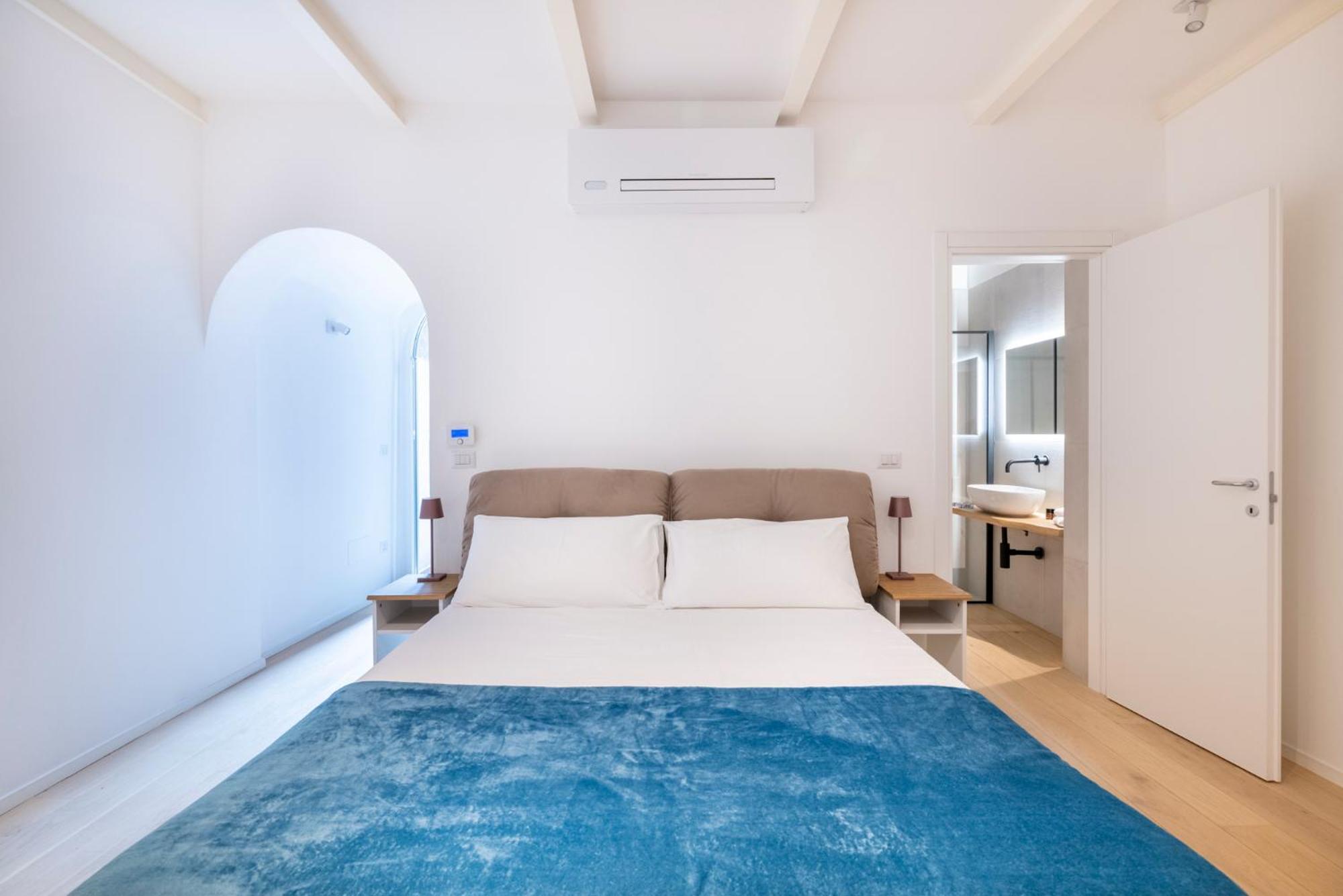 Aldrovandi Luxury Suites And Apartment Bologna Kültér fotó