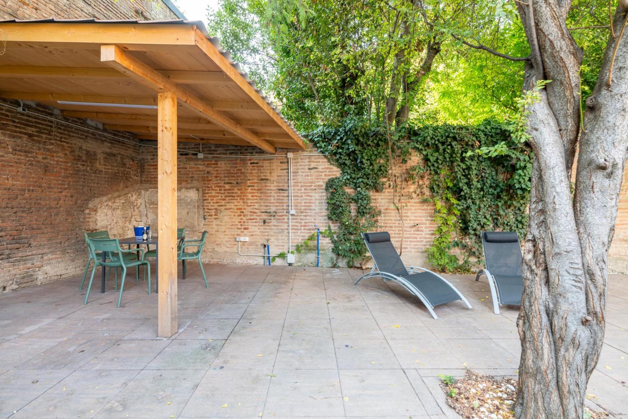 Aldrovandi Luxury Suites And Apartment Bologna Kültér fotó