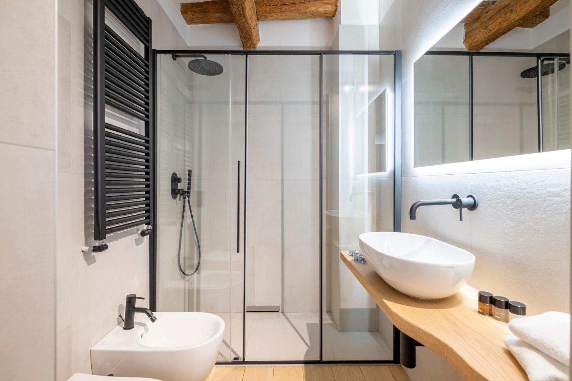 Aldrovandi Luxury Suites And Apartment Bologna Kültér fotó
